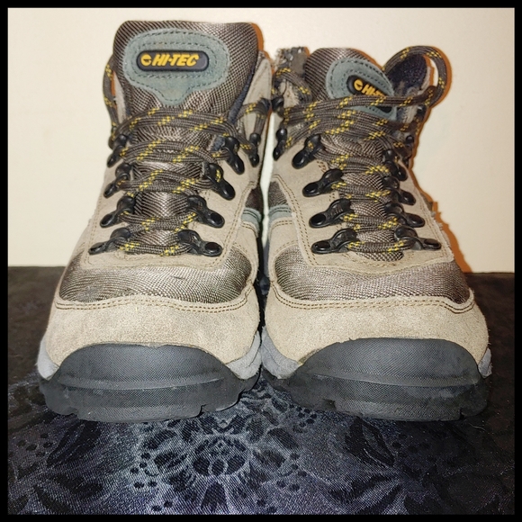 HiTec Hiking Boots - Picture 5 of 11